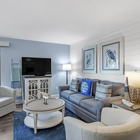 Gulf Village Unit 109