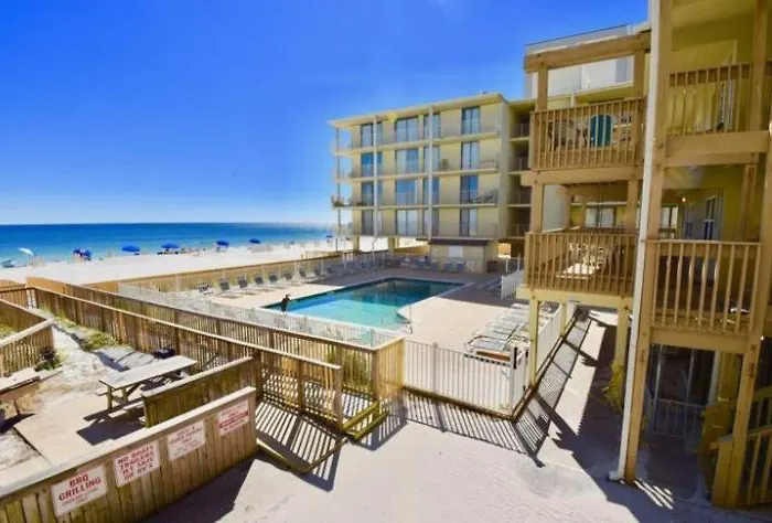 Gulf Village Unit 109 *