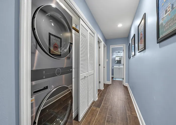 Gulf Village Unit 109 *