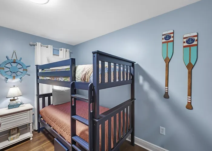 Gulf Village Unit 109