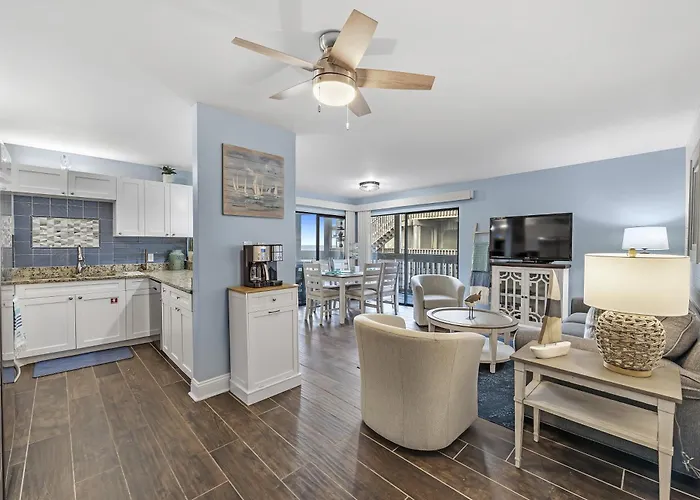 Gulf Village Unit 109
